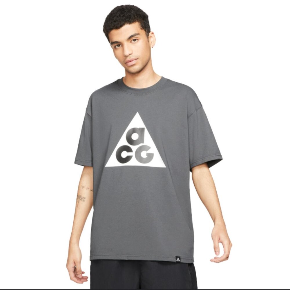 Nike ACG Dark Smoke Grey Logo Tee XS NWOT Gorpcore Streetwear